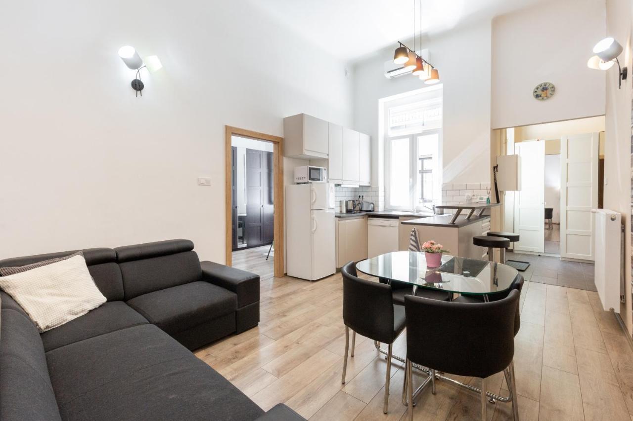 D78 Dohany Apartmán