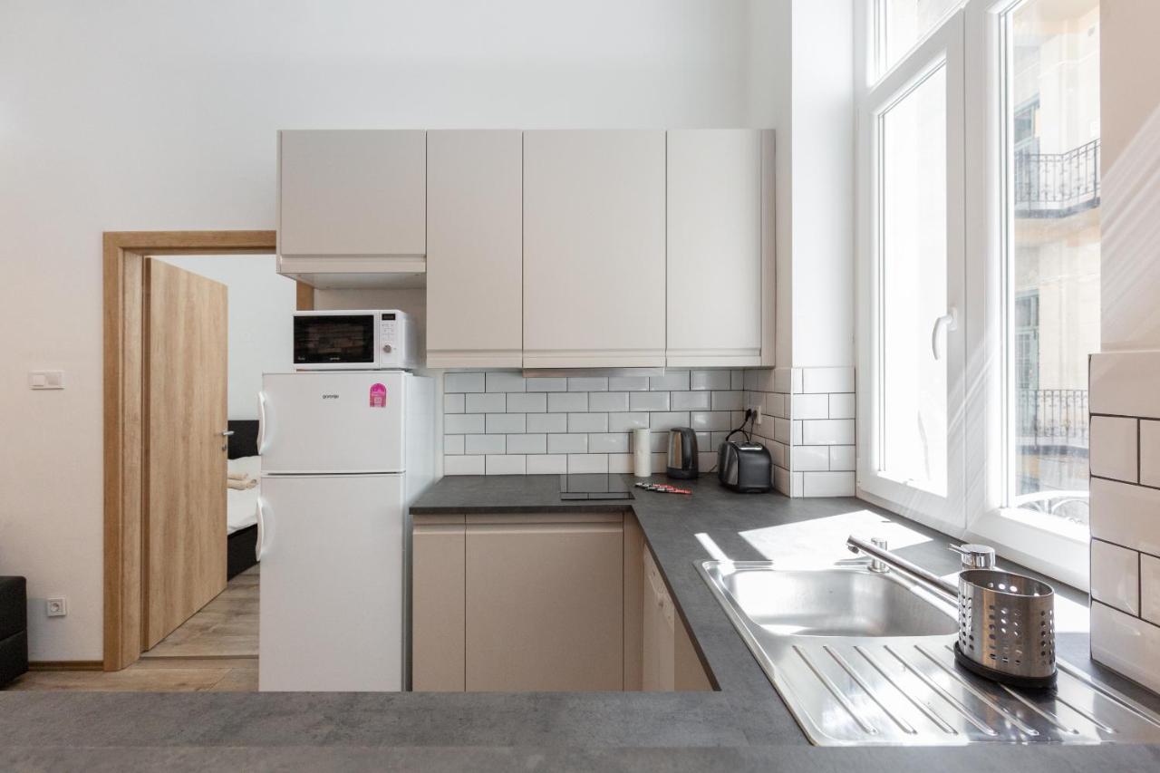 D78 Dohany Apartmán