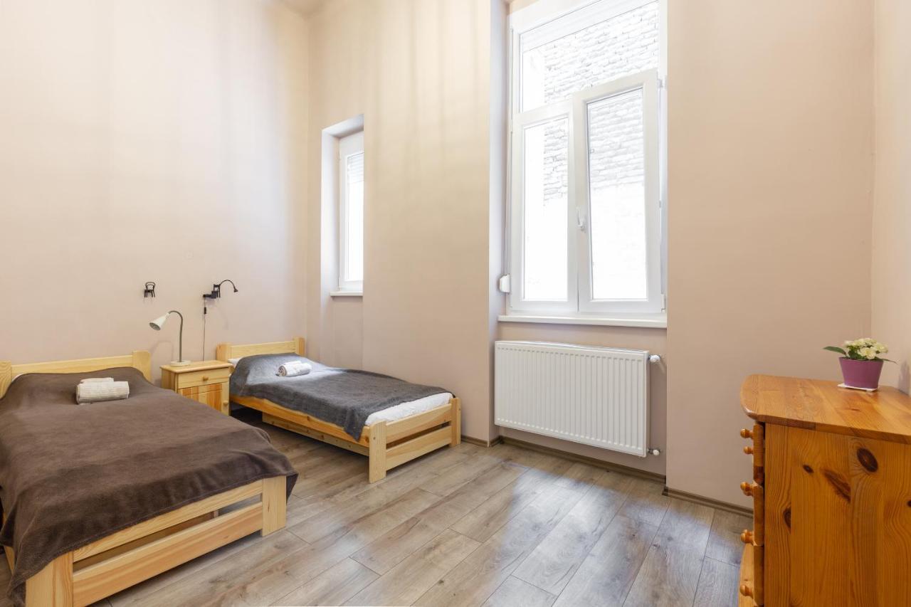 Apartment D78 Dohany *